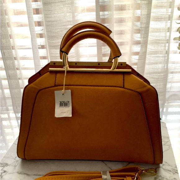 Ruby Bag - Picture 1 of 2